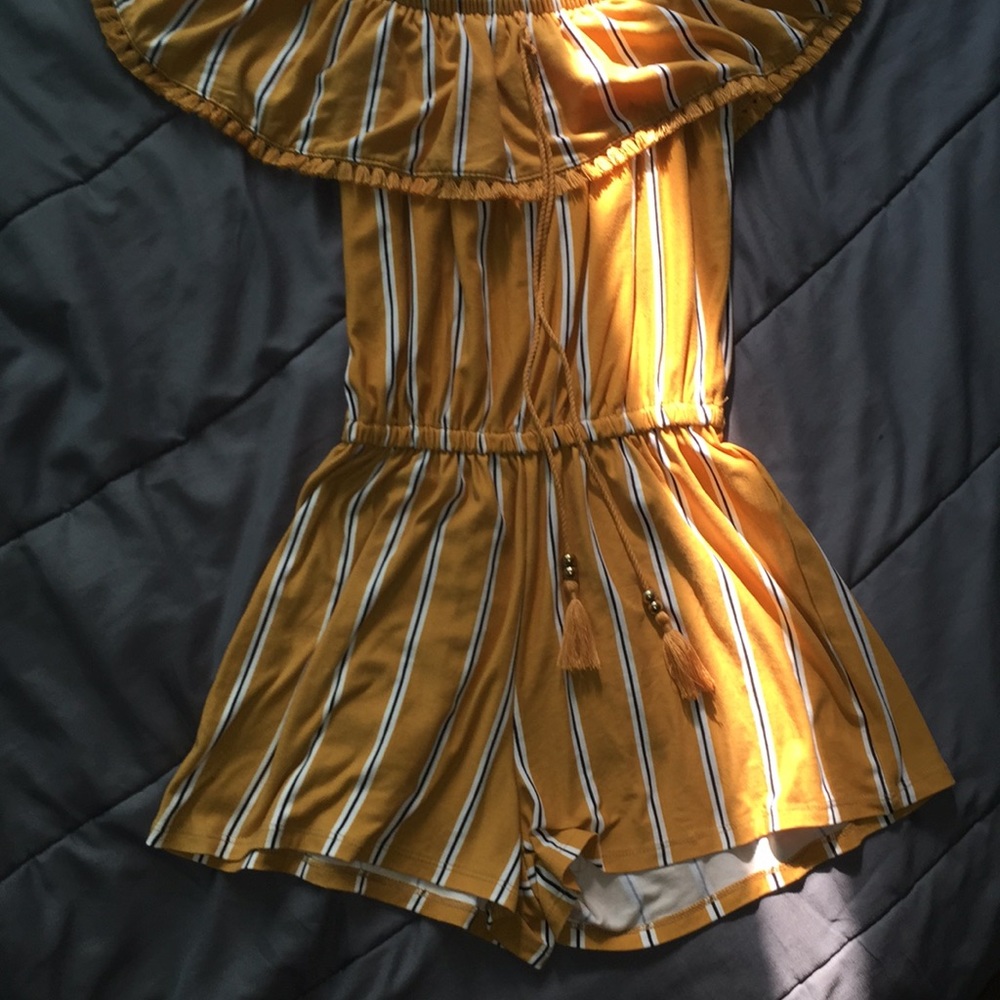 Romper - Picture 2 of 2